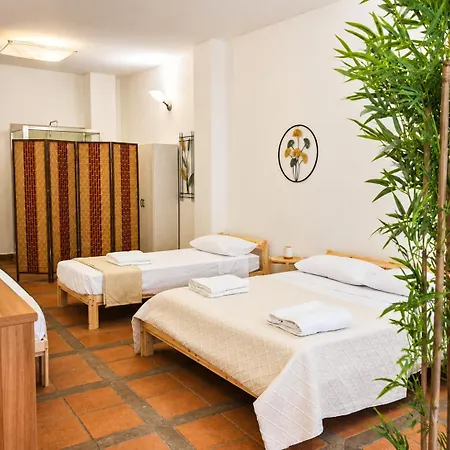 The Theathre Apartman *